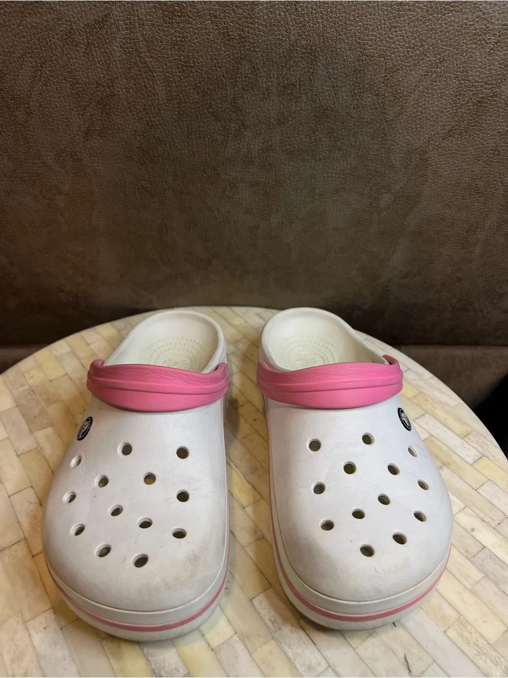 CROCS White Clog with Pink Strap and Trim - Picture 2 of 5